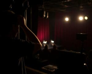 Was macht ein Stagehand vor dem Auftritt?