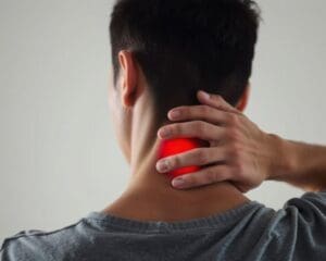 Was hilft gegen Nackenschmerzen?